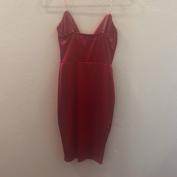 Satin Red dress - Picture 6 of 6